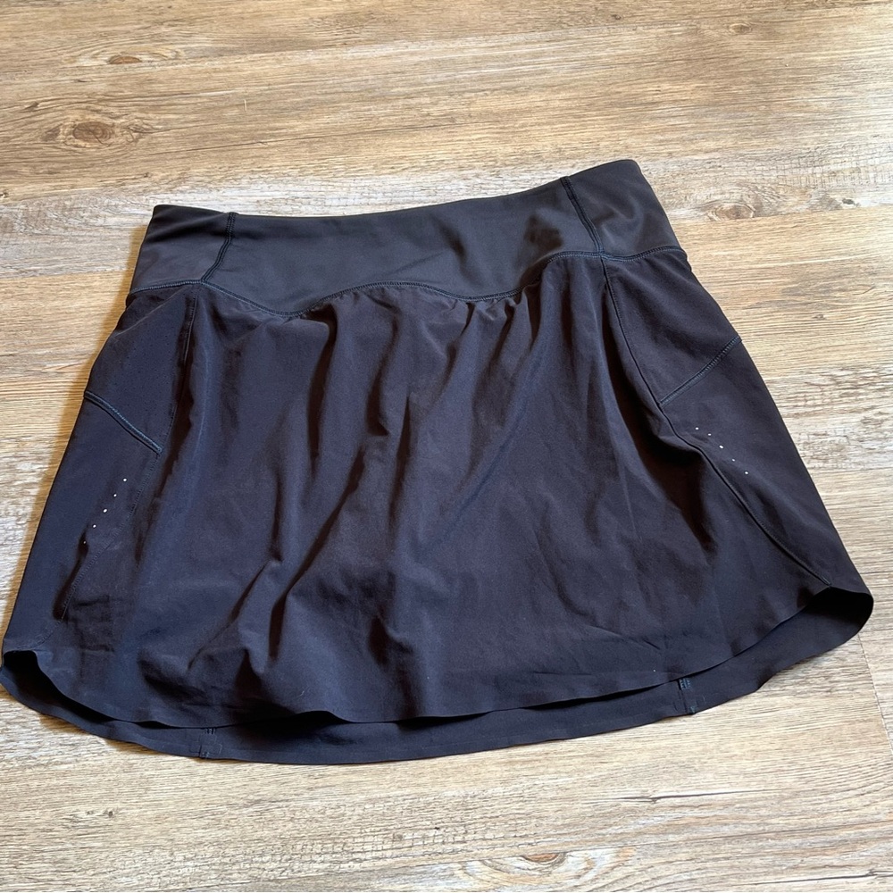 Athleta Run with It 16 inch skort black medium Activewear Skirt - Picture 2 of 8
